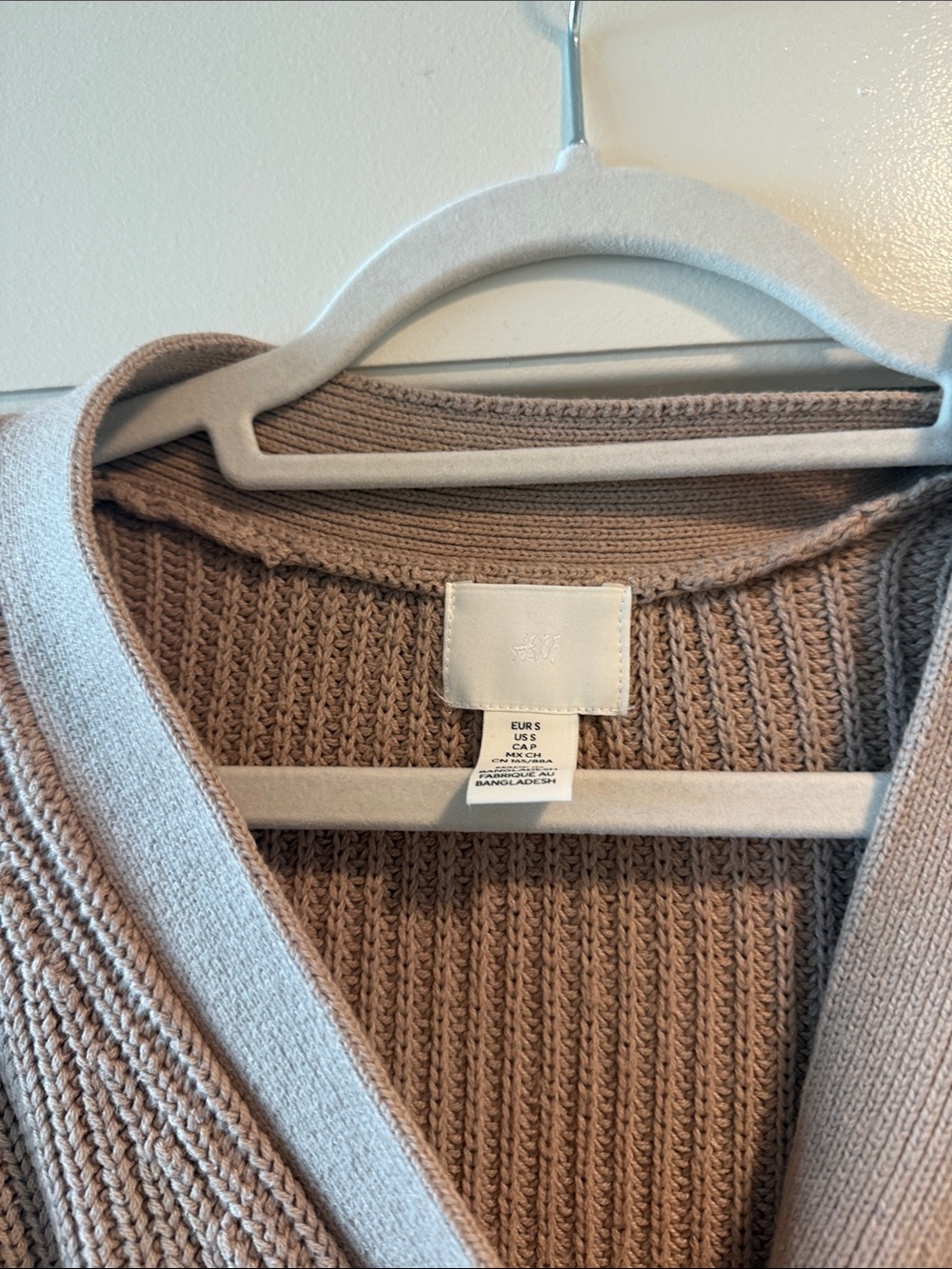 Women's Cropped Rib-Knit Cardigan Sweater in Taupe - Picture 3 of 4